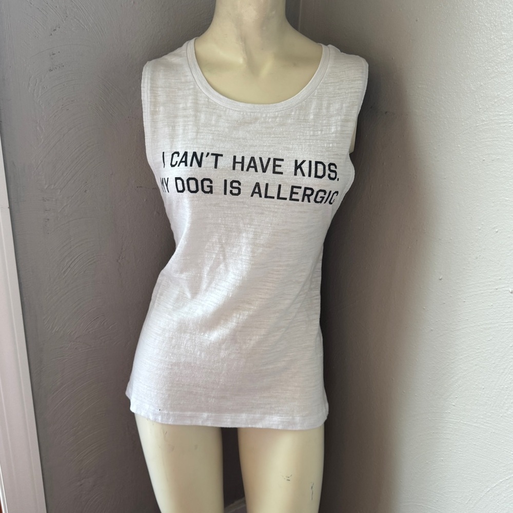 Graphic tank top yes dogs no kids size large white